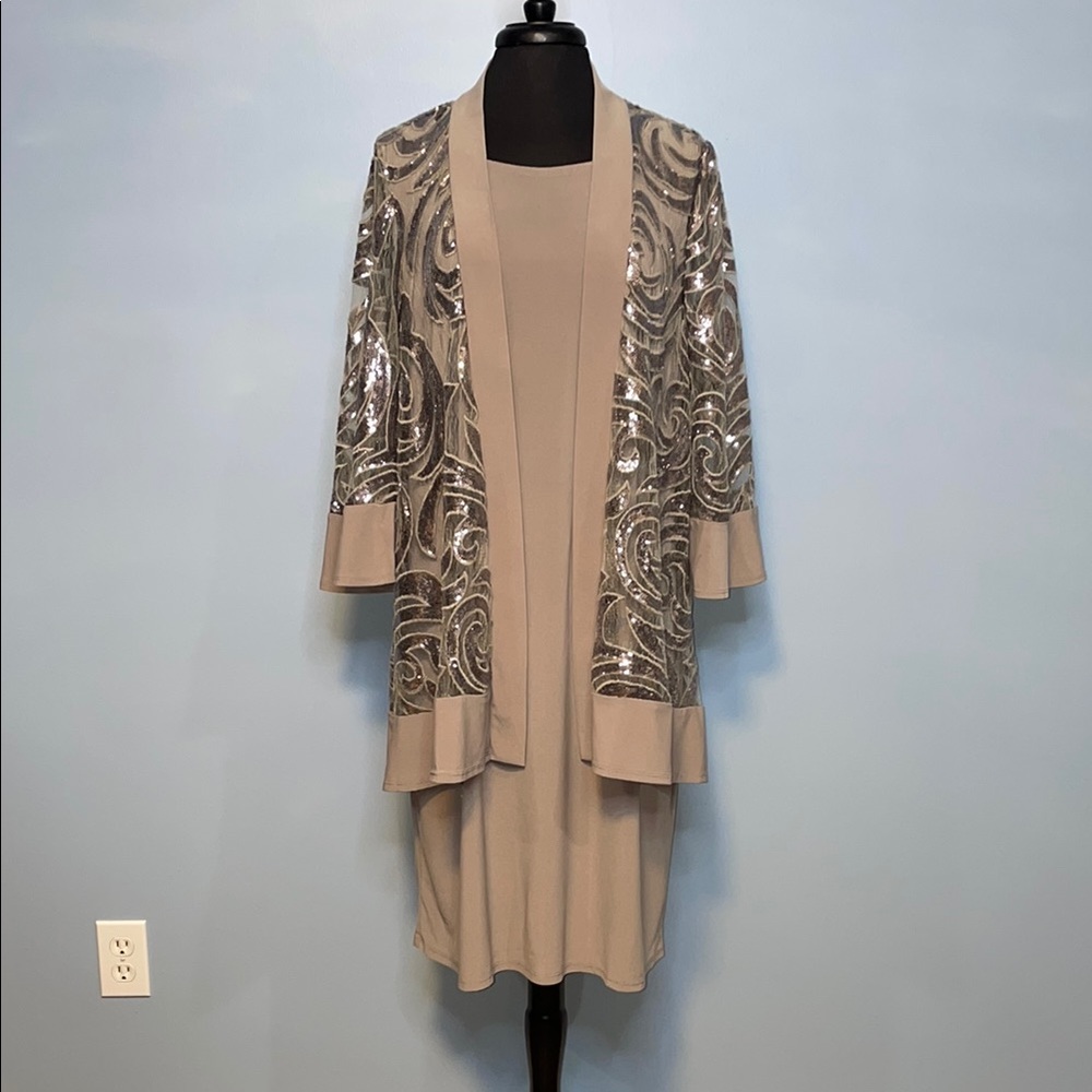 R&M Richards Tan Sequin Sheath 2 Piece Round Neck Women’s Dress Size 14W